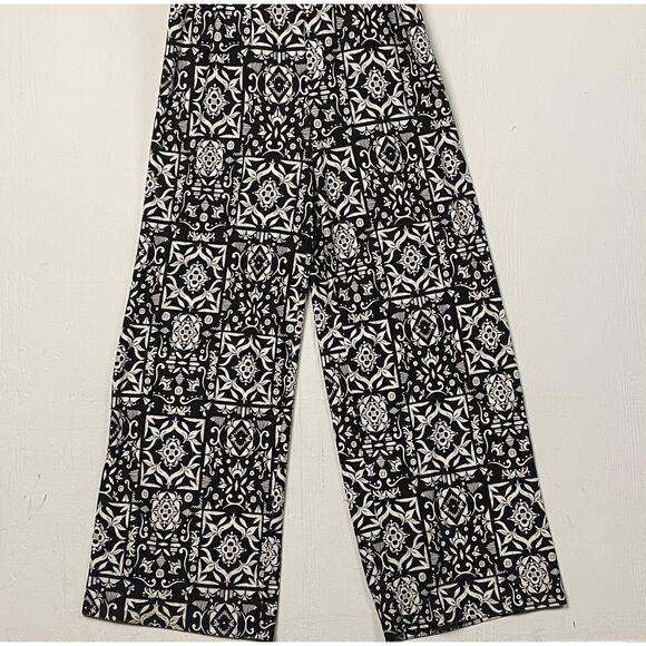 SO Good For Life Black Patterned Smocked Knit Jumpsuit Size Large - Picture 6 of 9